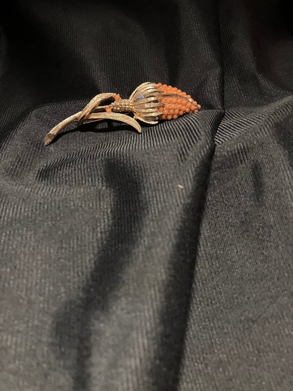 Vintage costume jewlry thistle brooch